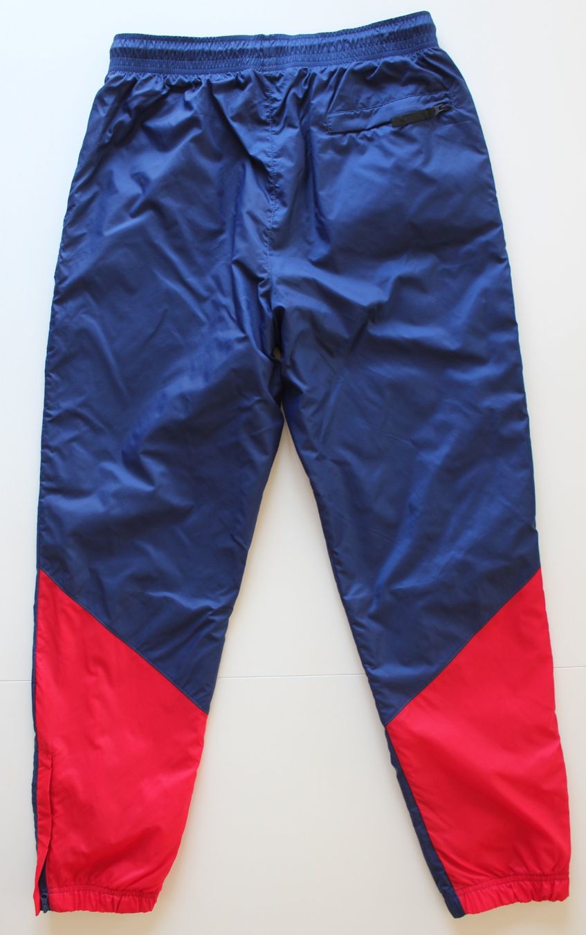 Nike Pantaloni: Pantalon de sport Nike t. M – Usato da Peseux venduto da Gilloss 7