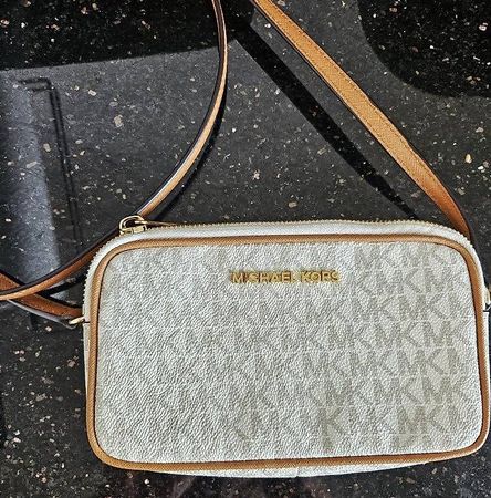 MK Michael Kors, herzige kleine Tasche