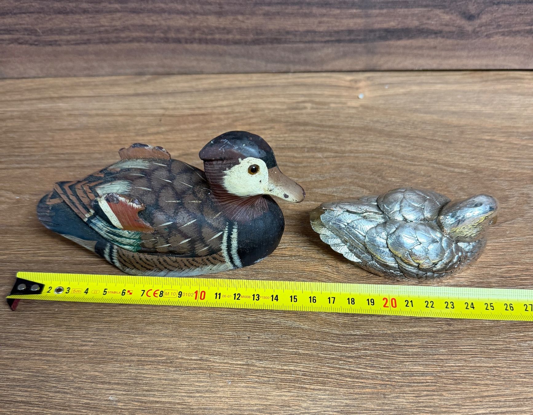 Figuren: Dekorative Entenfiguren, Holz / Metall, 2 Stück – Gebraucht aus Nussbaumen AG von olitech5415