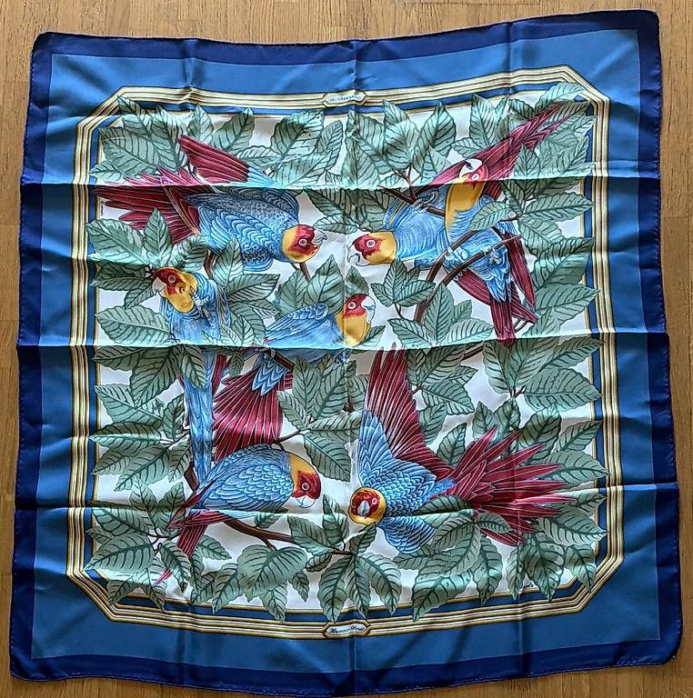 Foulards, Tücher & Schals: Carré Hermes les perroquet  – Gebraucht aus Genève von ger_7jy8