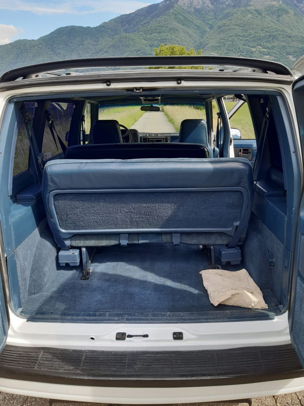Chevrolet Automobili: 90' Chevrolet Astro CL Oldtimer Frisch ab MFK – Usato da Losone venduto da Ryan.B 7