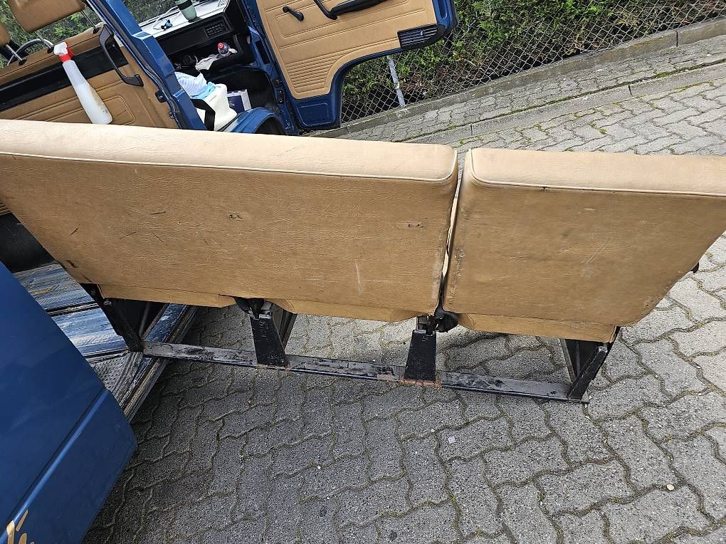 VW Tutti pezzi di ricambio auto: Banquette vw type 3, caravelle. – Usato da Genève venduto da Interlakn 2