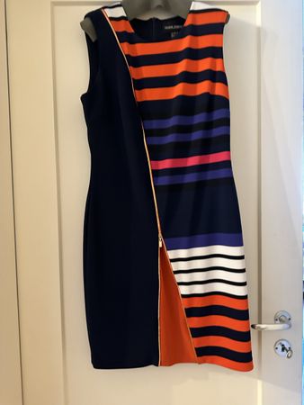 Design Kleid mit fantastischen Optik Gr40:42