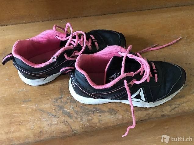Reebok Scarpe per ragazze: Schuhe / Sneakers – Usato da Zürich venduto da lenchen5 3
