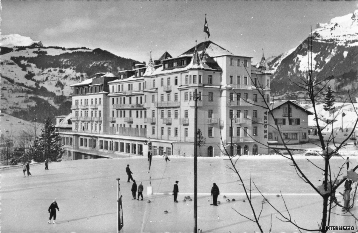 Cartoline postali: Grindelwald BE // Eisbahn Hotel Regina Winter – Usato da Basel venduto da intermezzo12