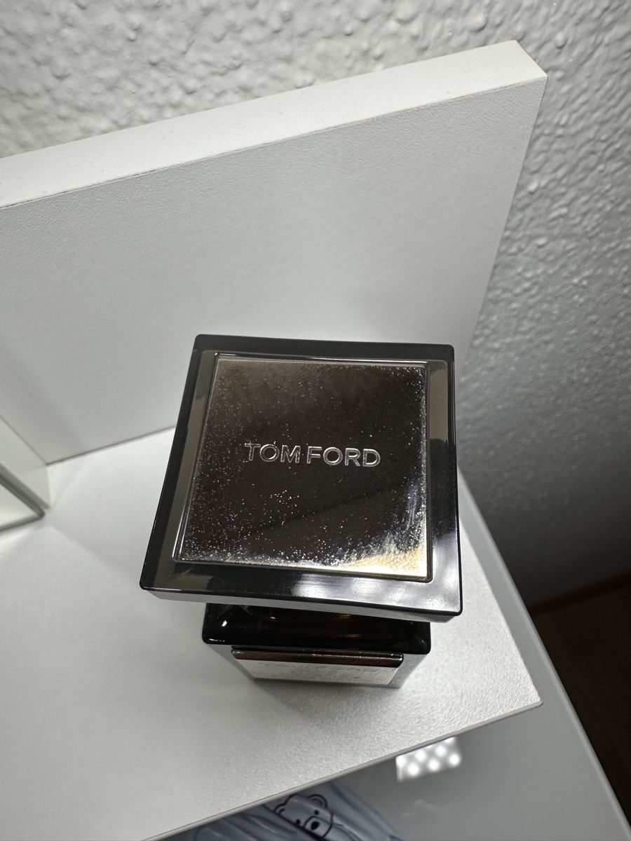 Tom Ford Profumi & Eau de Toilette: Tom Ford Oud Wood Intense Eau de Parfum 50 ml – Nuovo (secondo la descrizione) da Oberurnen venduto da nes_8xqt 1