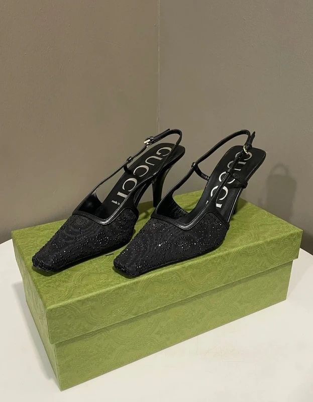 Gucci Scarpe da donna: Gucci monogram slingback 37 – Nuovo (secondo la descrizione) da Basel venduto da hea_slg8