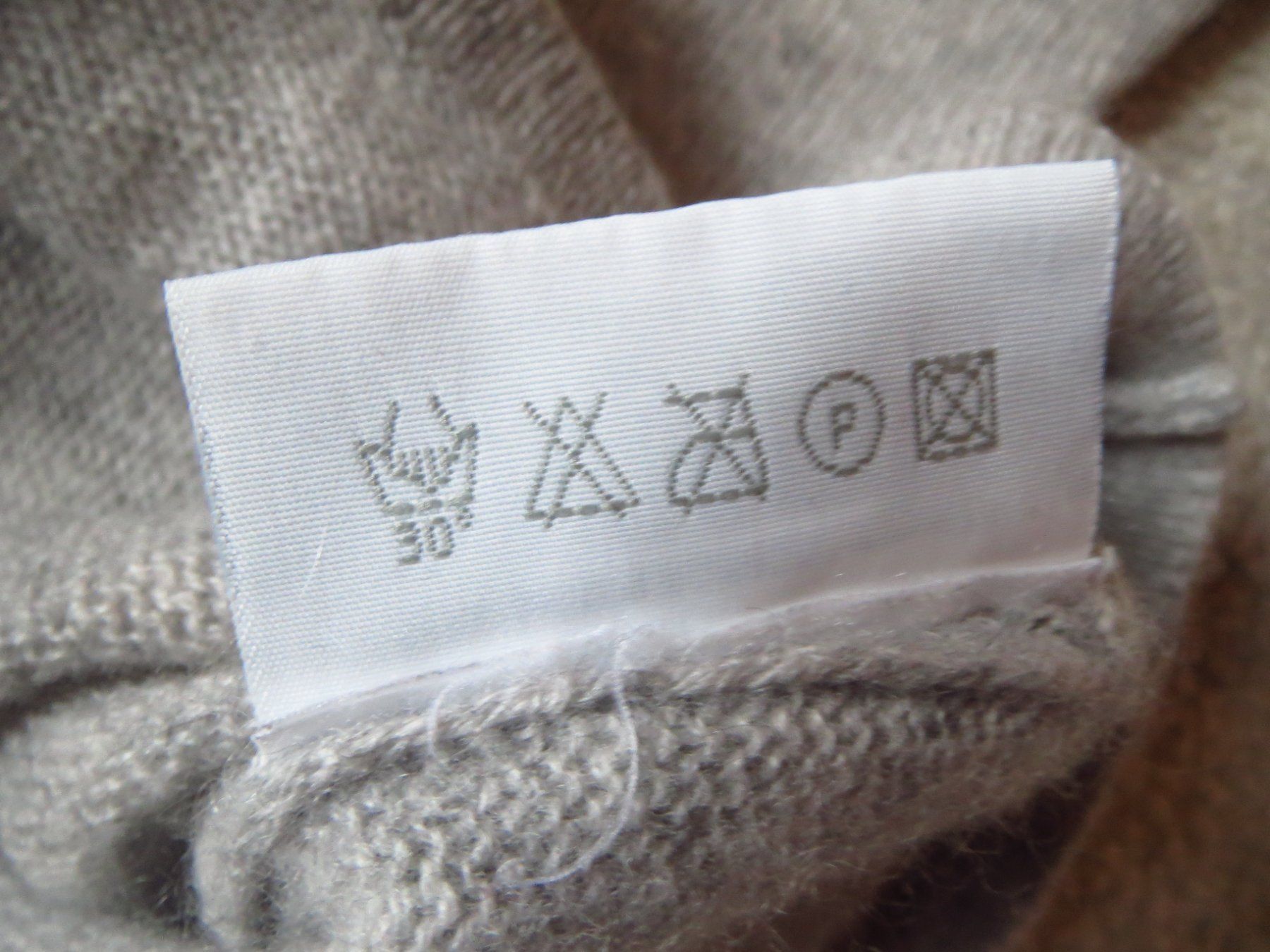 Maglioni & Felpe: sehr schöner KASCHMIR Damen Woll Pullover – Usato da kiental venduto da Anna3723 6