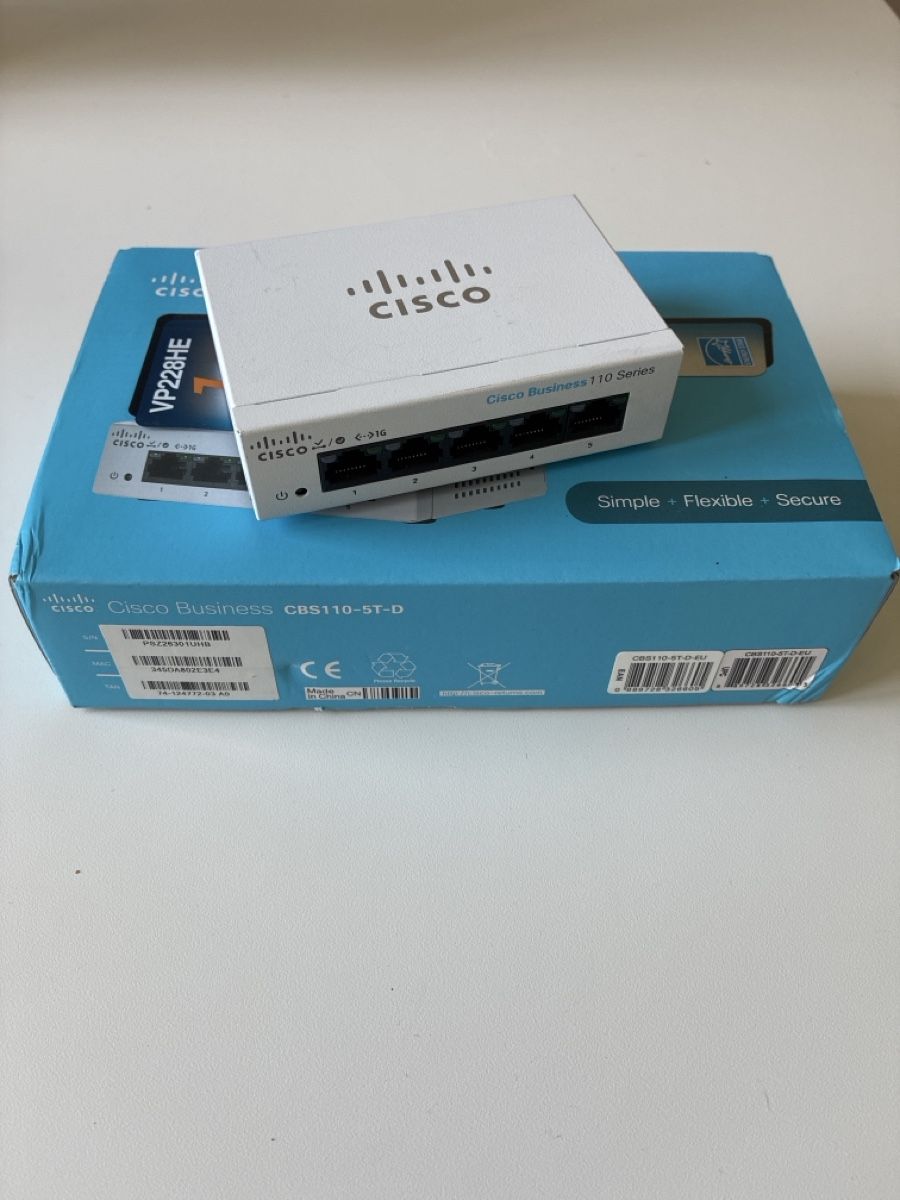 Switch Cisco Business CBS110-5T-D, 5 ports, en boîte (Neu und ...