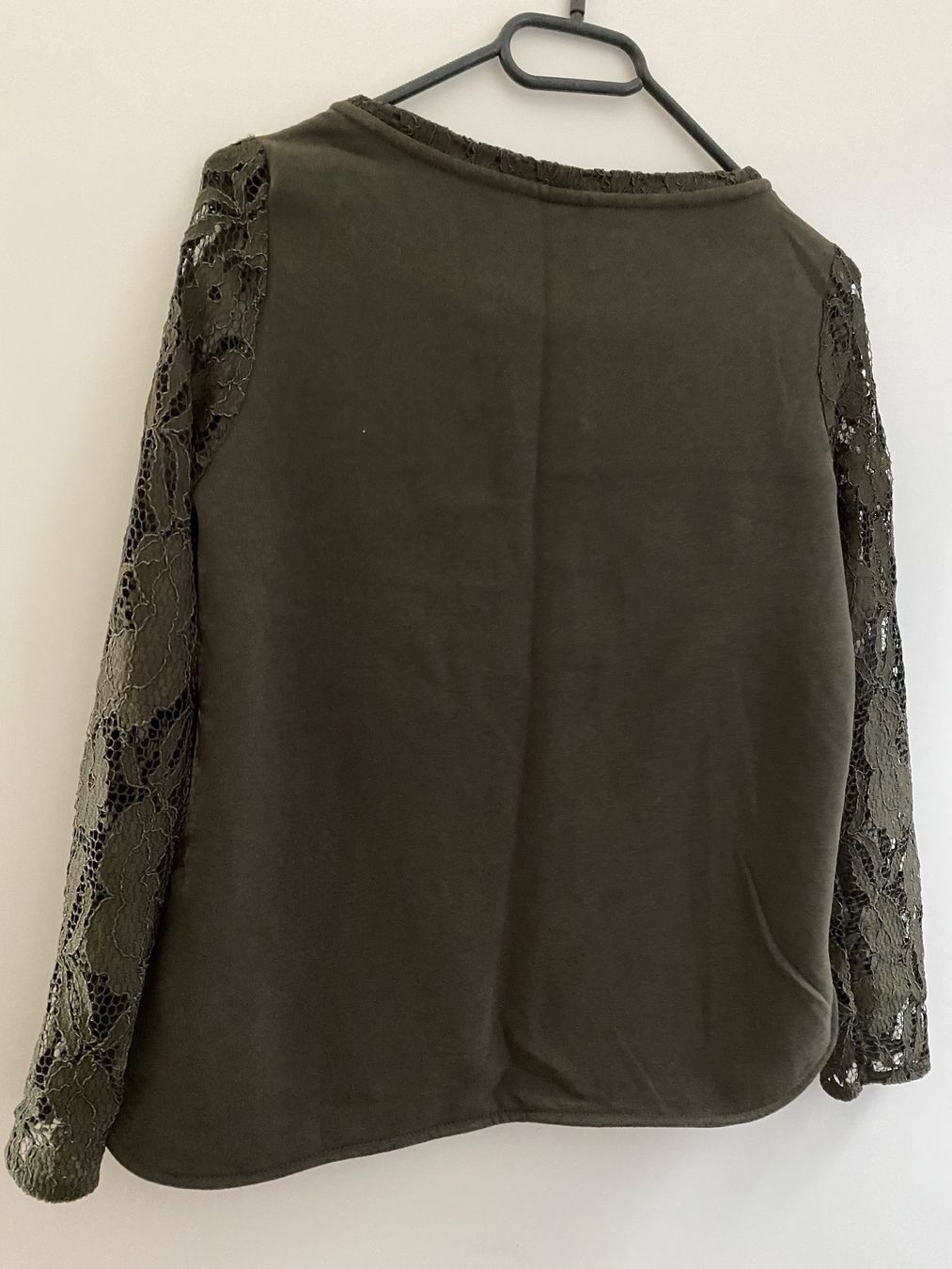 T-shirt: Spitzenshirt OLIV NEU – Nuovo e nell'imballaggio originale da Affoltern am Albis venduto da may_9gdz 1