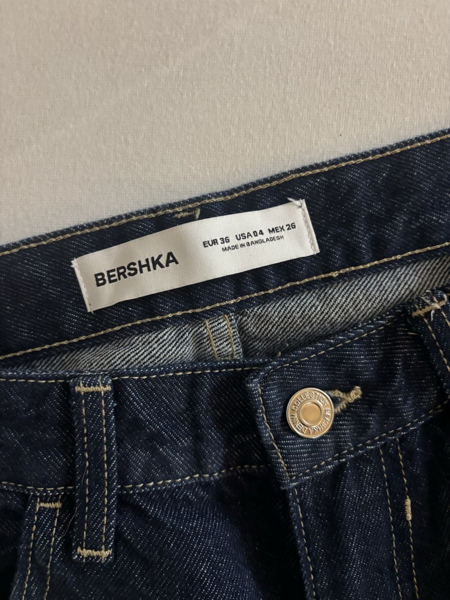 Bershka Pantalons: jeans Bershka – D'occasion à Vouvry par sha_rk5q 2
