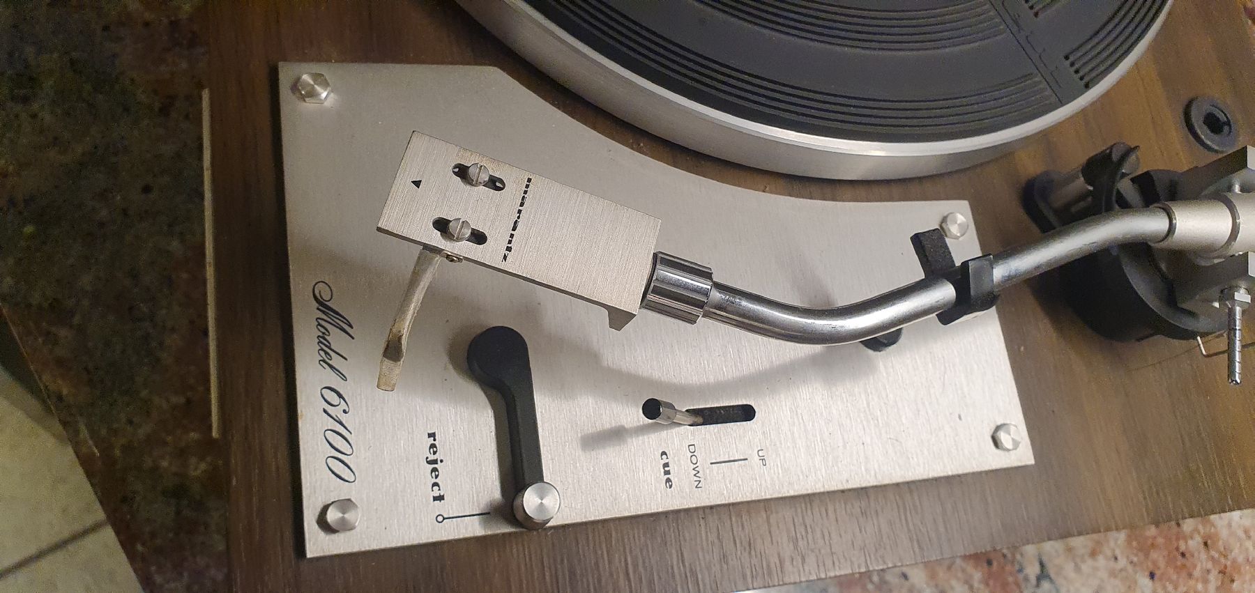 Marantz Tourne-disques: Platine vinyle Marantz Model 6100  – Défectueux à Corminboeuf par Tournesole 4