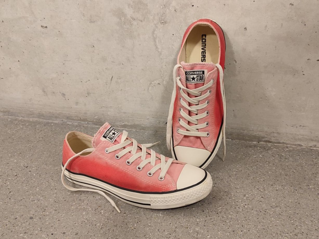 Scarpe da uomo: Pink ombre Converse Chuck Taylor Nr 41 – Usato da Gattikon venduto da ninuska13