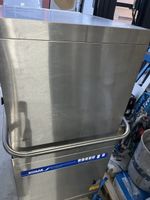 Lave-vaisselle professionnel Ecolab acier état correct