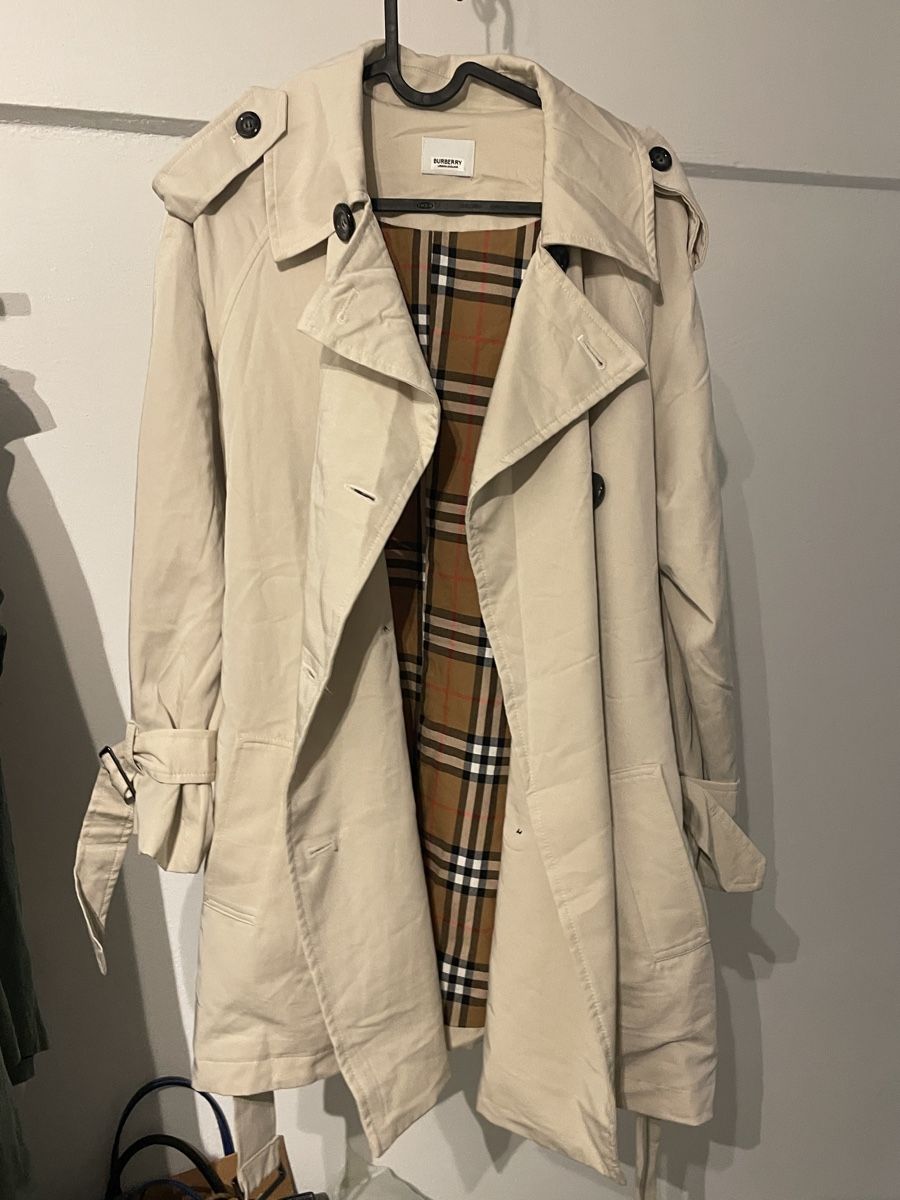 Burberry Giacche: Burberry Damen Trenchcoat size M – Nuovo (secondo la descrizione) da Zürich venduto da Turicum_8001 2