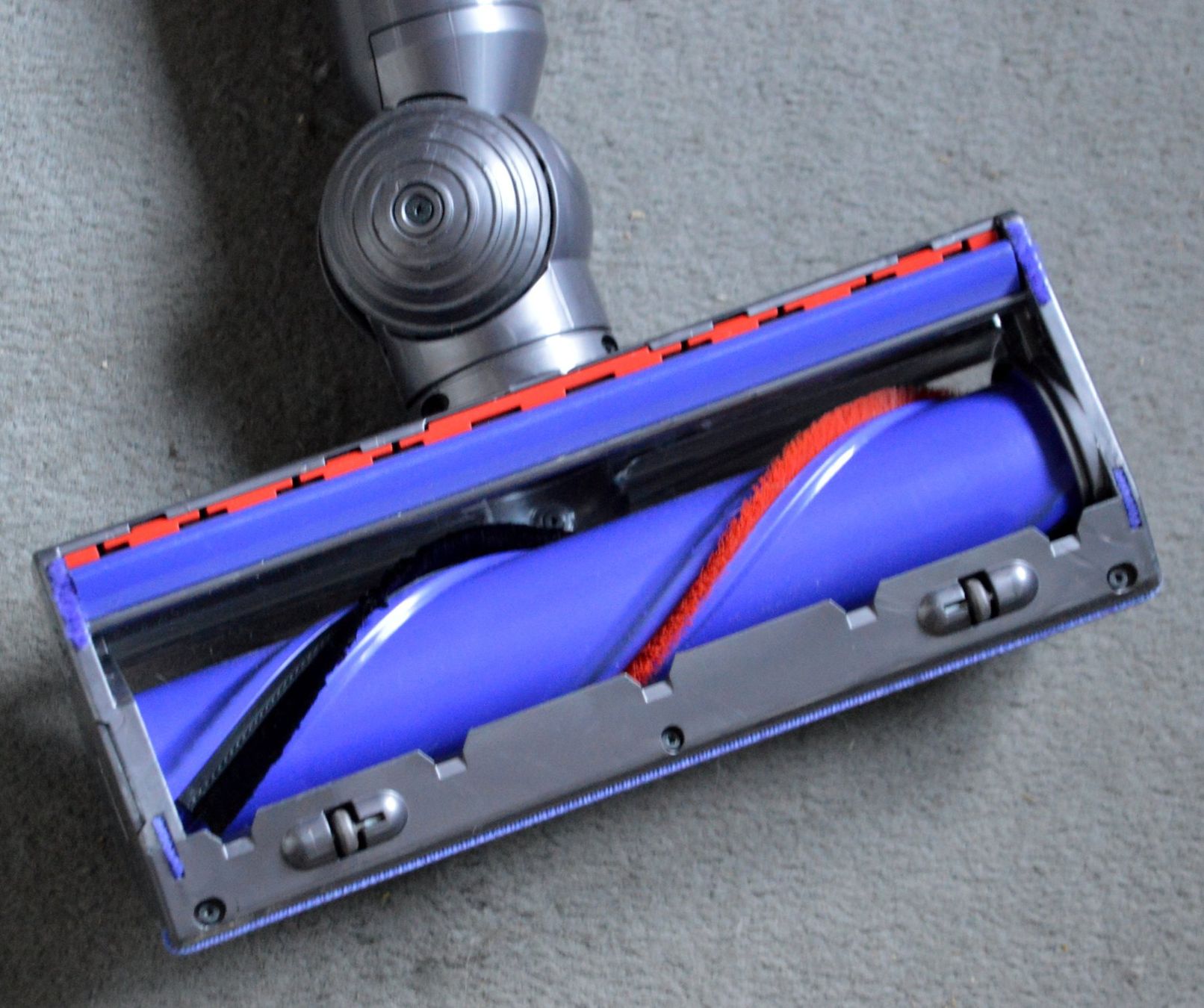 Dyson Staubsauger & Zubehör: Dyson V7 Staubsauger / aspirateur – Gebraucht aus Collonges von arashee 3
