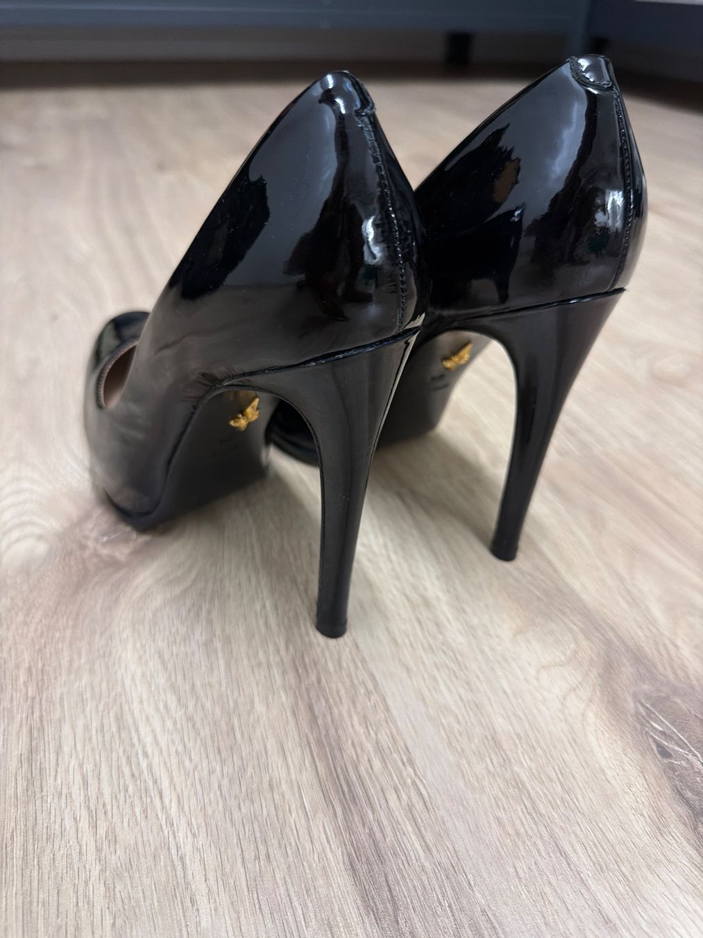 Scarpe da donna: Plateau Pumps schwarz Lackleder Grösse 36.5 – Usato da Erlenbach ZH venduto da Pocahoney 2