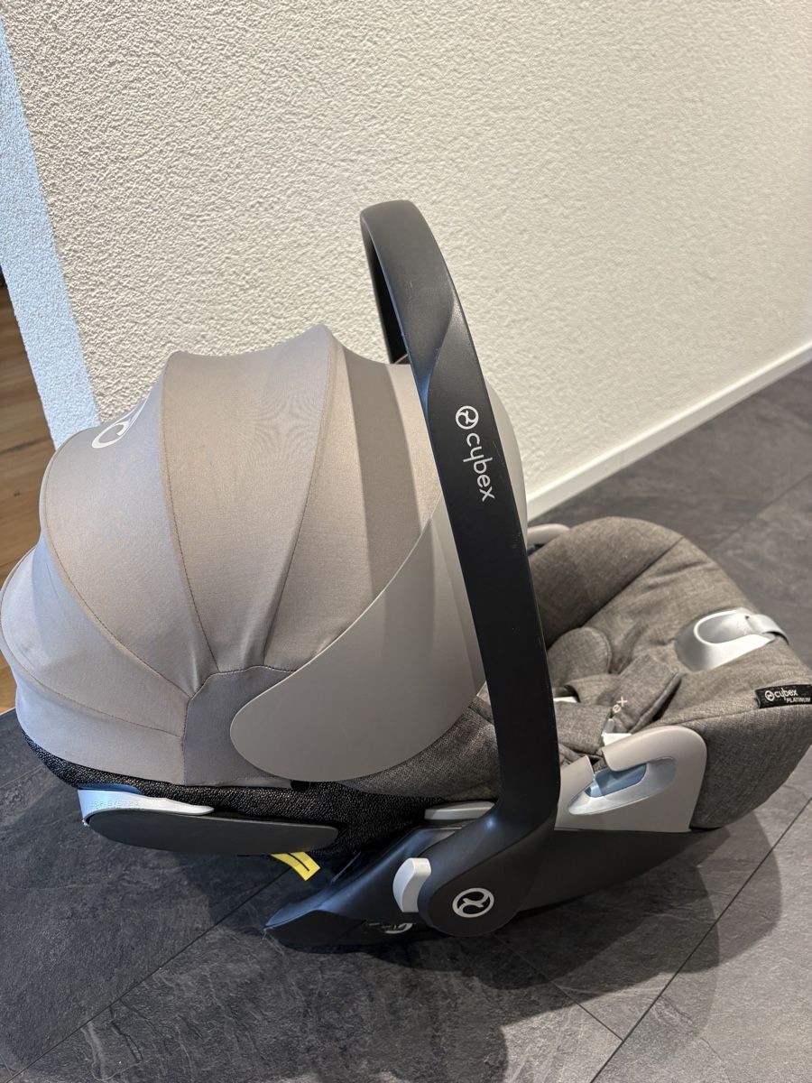 Cybex Seggiolini per auto: Cybex Cloud Z i-Size Plus – Usato da Bronschhofen venduto da cm65