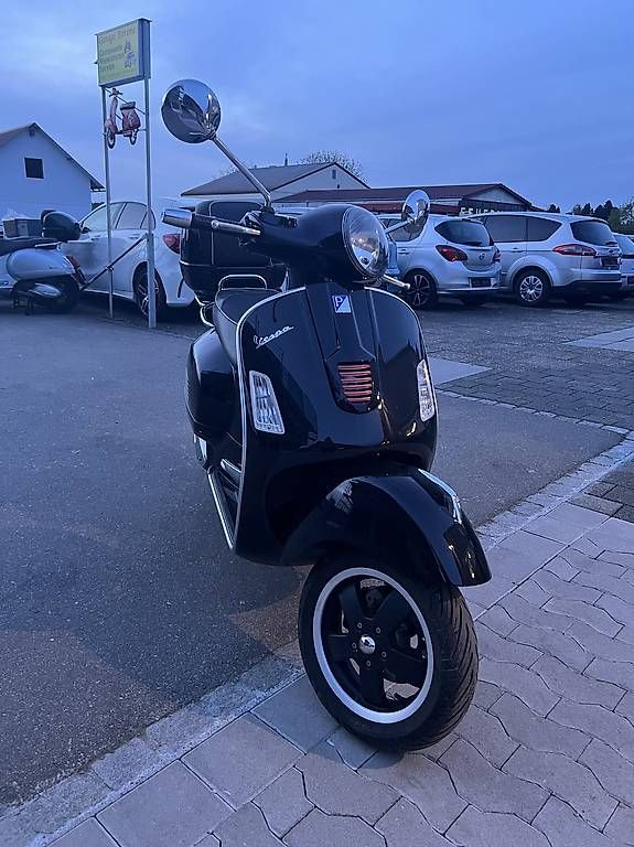 Piaggio Scooter: Piaggio Vespa GTS 300 – Usato da Hefenhofen venduto da Garage_Barone 1