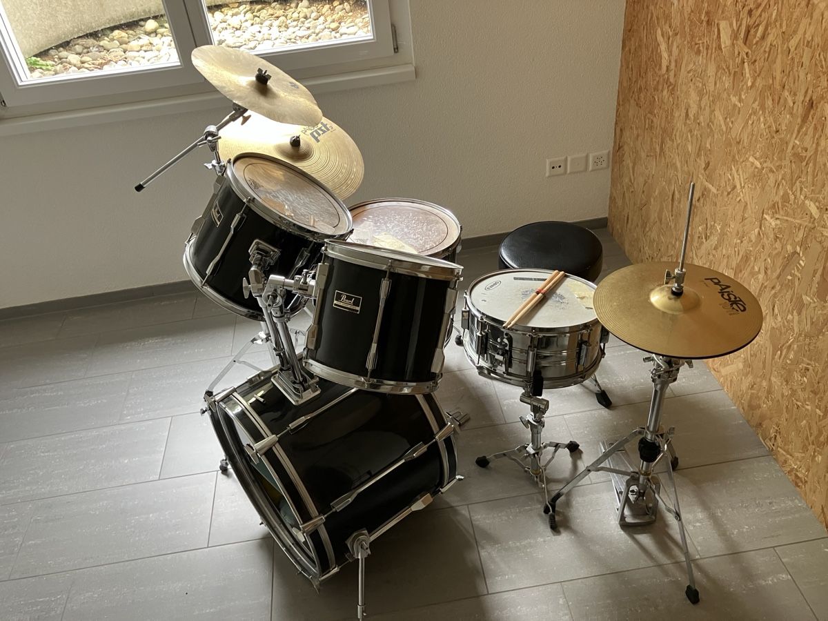 Instruments de musique: Pearl Schlagzeug, Drumset – D'occasion à Wolfisberg par CRUISER1530