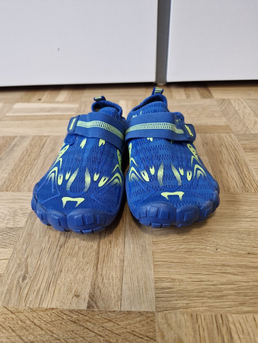 Schuhe für Jungen: Badeschuhe Grösse 32  – Gebraucht aus ebmatingen von wady25x26x 1