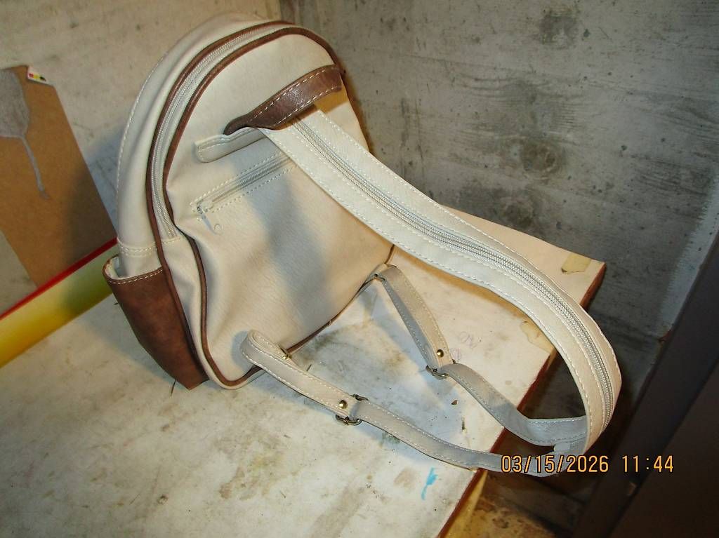Sacs à dos: sac a dos féminin en cuire – D'occasion à Clarens par krampou 3