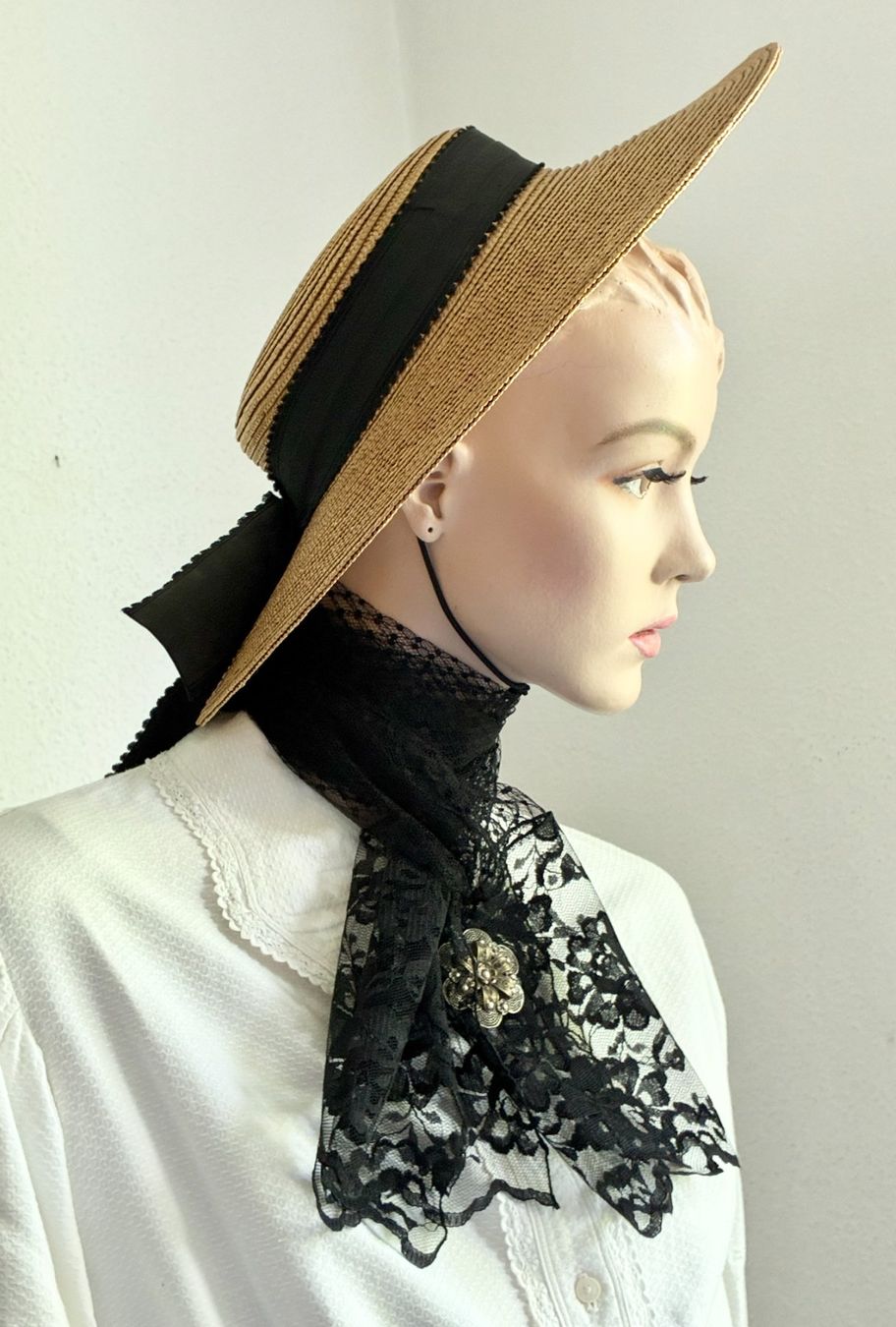 Chapeaux, bonnets & casquettes: Schöner Trachtenhut Stroh/Seidenband – D'occasion à Kloten par Nephty 4
