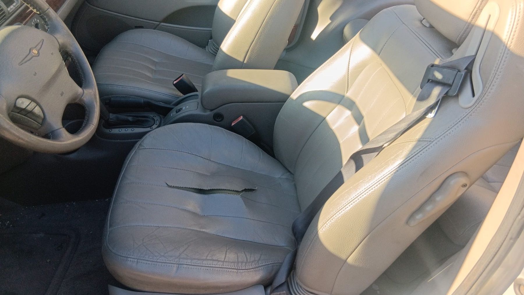 Chrysler Autos: CHRYSLER Sebring 2.7 Cabrio – Gebraucht aus Rebstein von TonyRasta-Autohandel 5