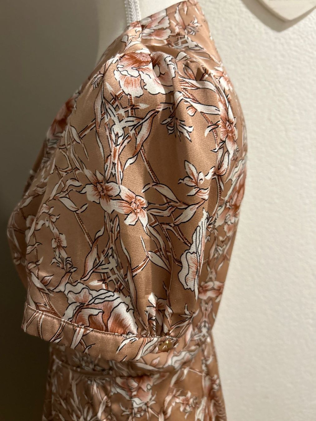 Vestiti: Kleid hellbraun mit Blumenmuster von Louche Gr. M – Usato da Brunnen venduto da Nala2929 4