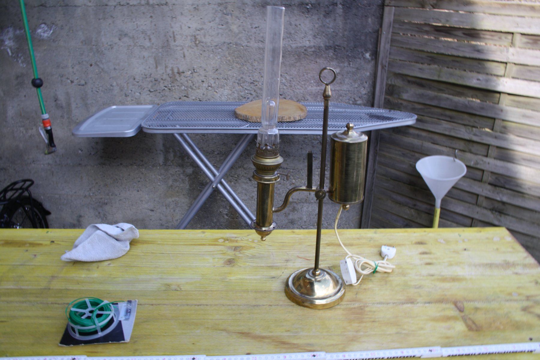 Lampade: VINTAGE LAMPE – Usato da Wauwil venduto da Pneuedy 3