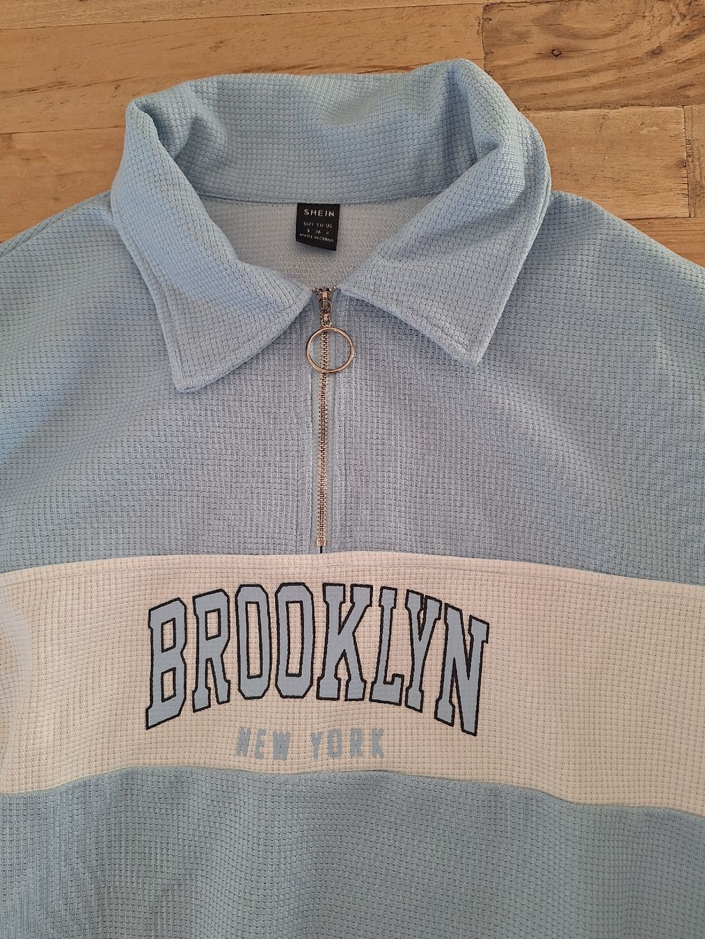 Maglioni & Felpe: Pull Brooklyn bleu pastel, taille S – Usato da Ins venduto da des_vm2v 3