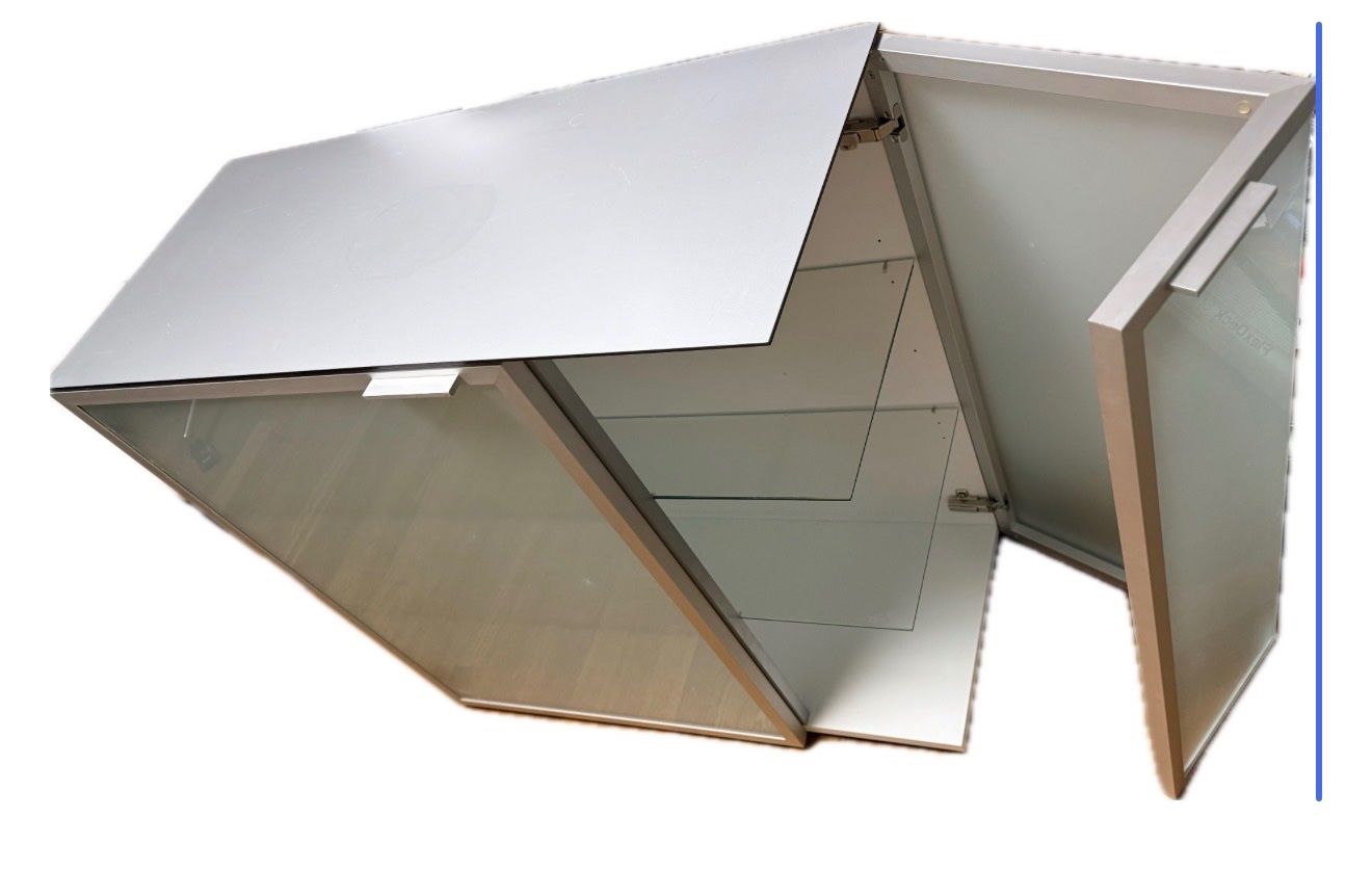 Pfister Cassettiere: Elegantes Milchglas Designer Sideboard / Möbel Pfister – Usato da Walchwil venduto da JuliaMeldere 5