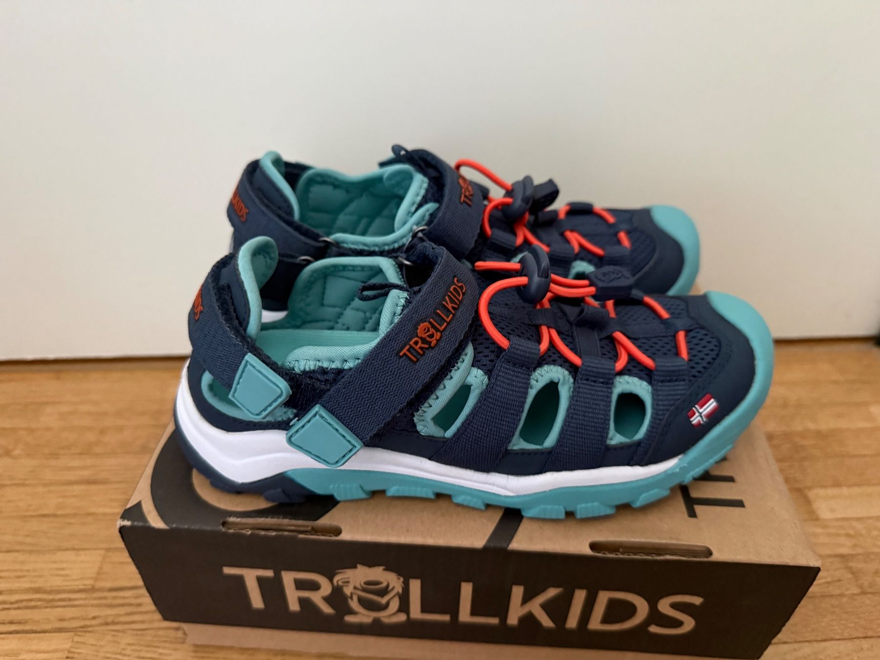 Chaussures garçon: Trekkingsandale Trollkids Gr. 34 NEU – Neuf avec emballage d'origine à Zürich par makmakmak 1