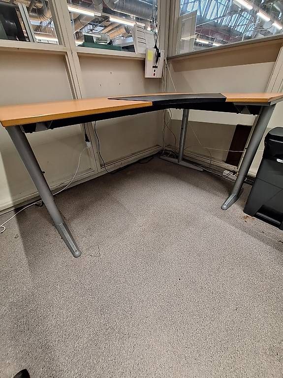 Scrivanie: Bürotisch Ikea – Usato da Steffisburg venduto da Migu20 1