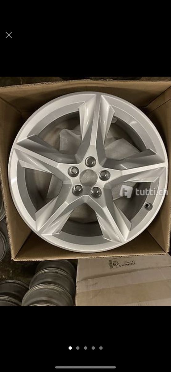 Audi Felgen: AUDI Q7 Felgen NEU – Neu und originalverpackt aus Oetwil am See von CarParts