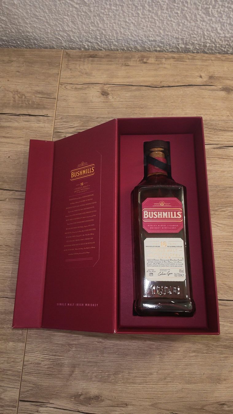 Bevande alcoliche: Bushmills 16 (geöffnet) – Usato da Wettingen venduto da manuelrogg