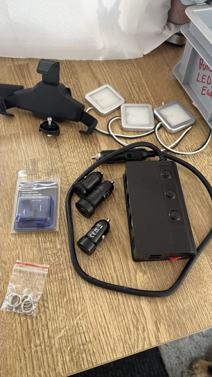 Kabel: Diverse Elektro USB LED uvm – Gebraucht aus Steg im Tösstal von Beckerbande 3