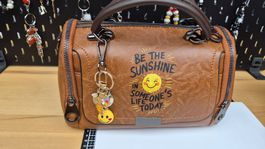 Schlüsselanhänger Taschenanhänger mit Bienen und Smiley neu