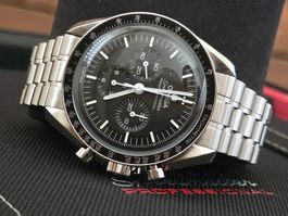 OMEGA Speedmaster Professional Moonwatch