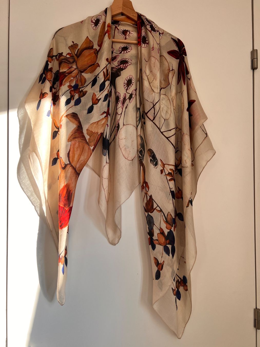 Fabric Frontline Foulard & Sciarpe: Kaschmirfoulard "Lanterna" von Fabric Frontline – Nuovo (secondo la descrizione) da Zürich venduto da missmyriak 2
