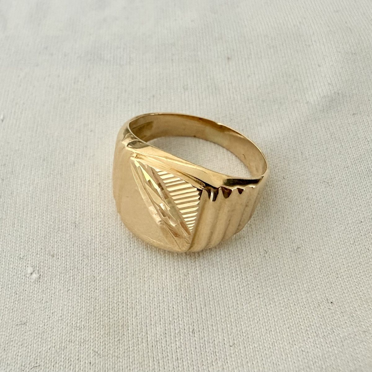Bagues: Chevalière en or 18K – D'occasion à Marly par Nor_al3 2