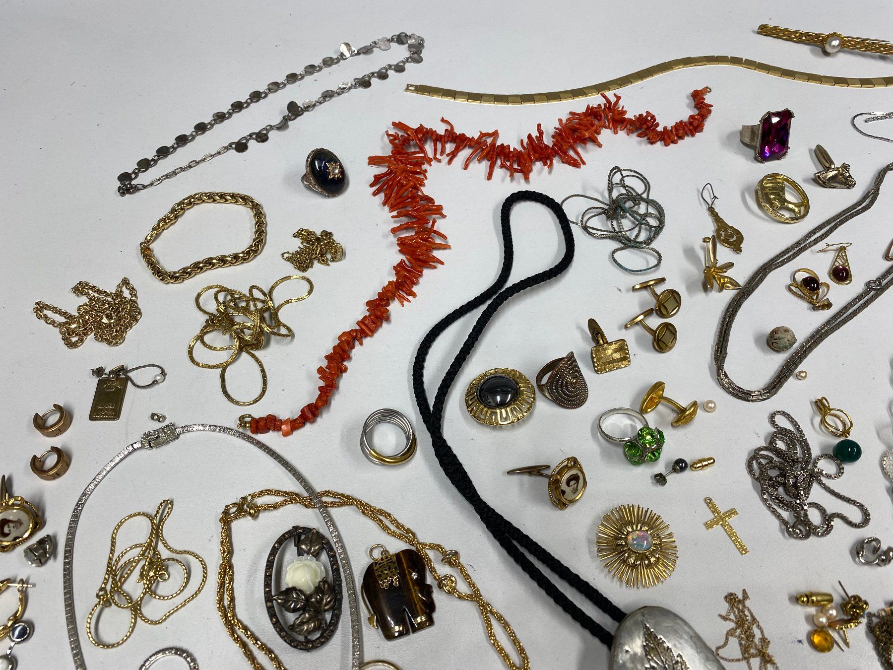 Autres bijoux: LOT Modeschmuck //i541 – D'occasion à Bern par JMsoehne1987 2