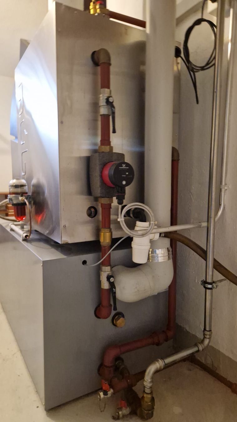 Radiatori: Müba Ultraclean eco 16-95 – Usato da Burgdorf venduto da Chestnut 3