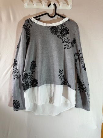 Schöner Pullover Gr. M