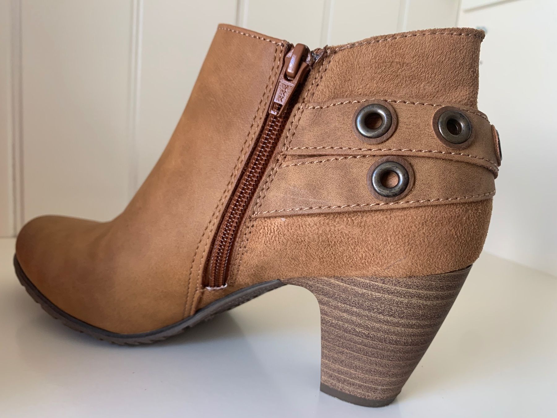 Scarpe da donna: Stiefeletten 39 – Nuovo e nell'imballaggio originale da Zürich venduto da bli_fh92 1