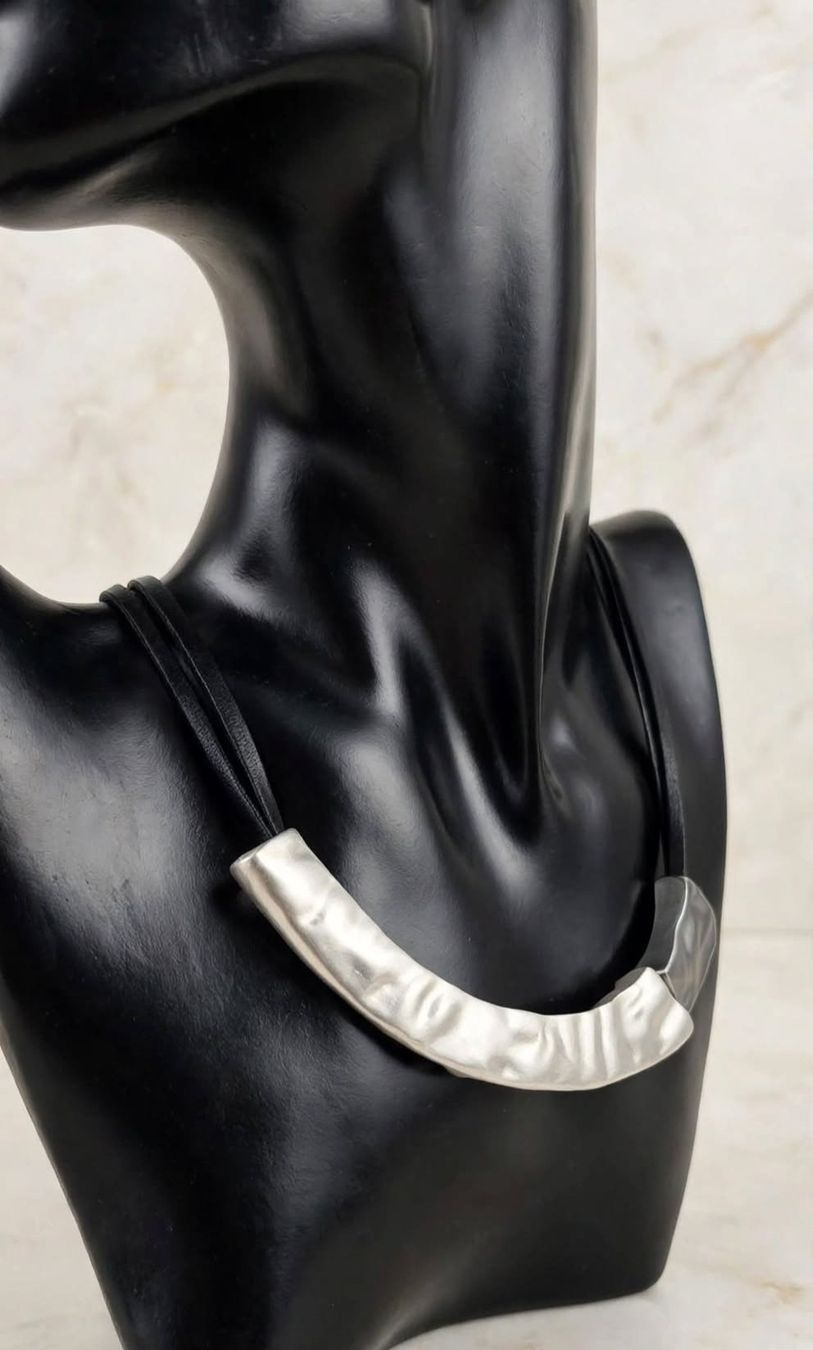 Catenine: Collana donna color nero e argento nuova – Nuovo (secondo la descrizione) da Giubiasco venduto da Stefaniav 4
