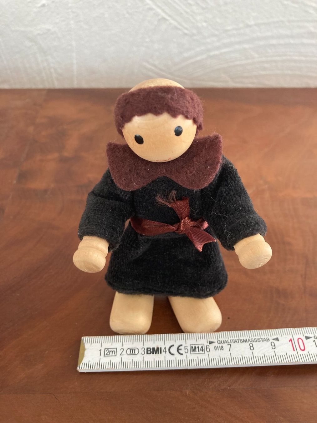Bambole: KLEINE HANDPUPPE  MÖNCH  HOLZ / TEXTIL – Usato da Subingen venduto da ArtBead 7