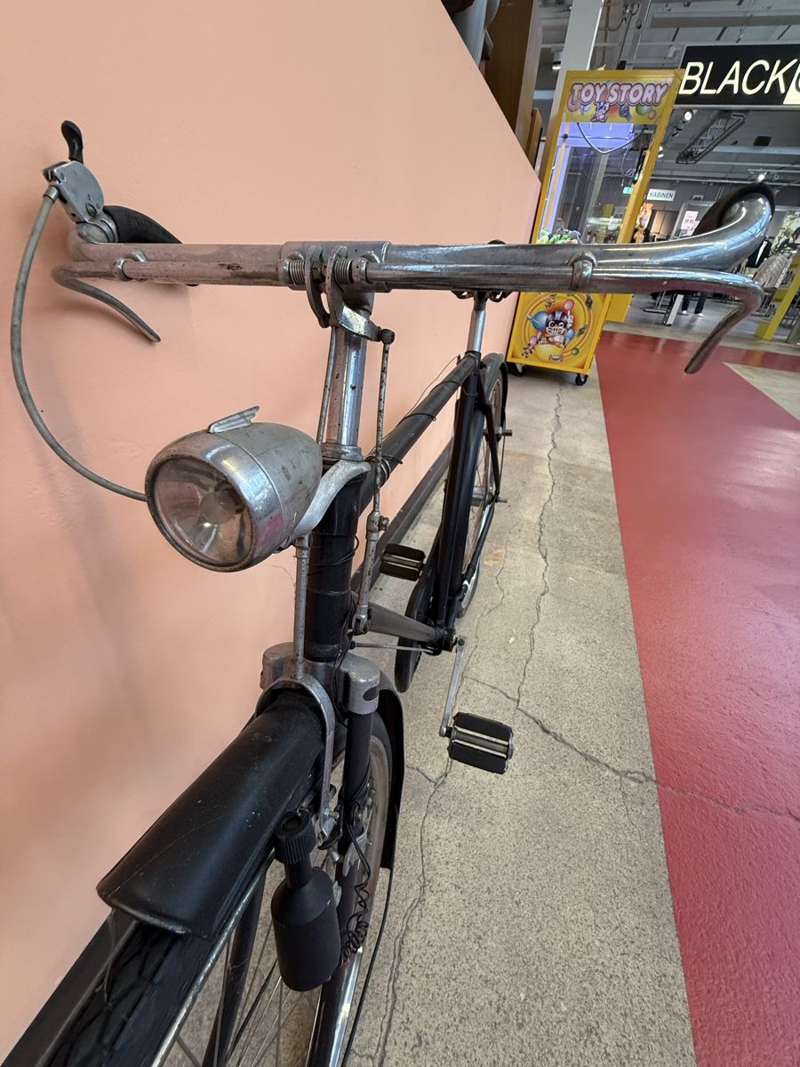 Brooks Velos: Oldtimer-Herrenrad – Brooks Ledersattel & Gestängebremse – Gebraucht aus Fulenbach von Annie.s_Mid_Century 6
