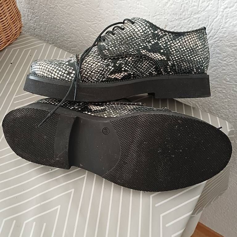 Scarpe da donna: Neuer Halbschuh, Schnüerschuh – Nuovo e nell'imballaggio originale da Chur venduto da Frau-Bunt 1