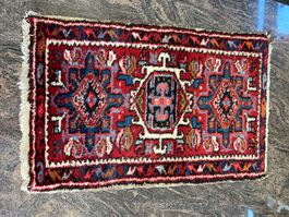 schöner kräftiger Orientteppich - wunderschöne Farben 54*85